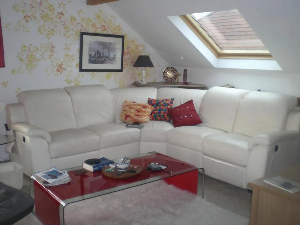 Chez Nous. B & B Bassy
